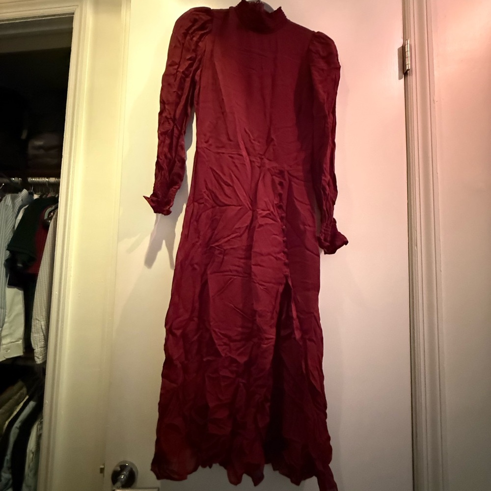 Elegant Burgundy Long Sleeve Dress